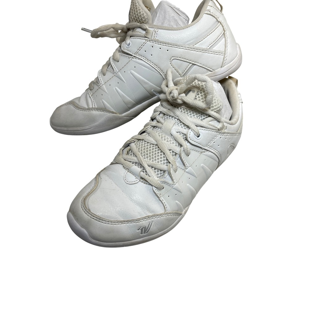 Varsity Spirit Charge Cheer Shoes women's Size 8 White Leather Athletic Sneaker